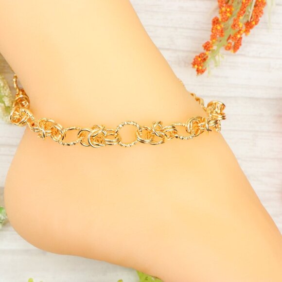 "Handmade Anklet – Elegant & Delicate Jewelry for Women | UNVRC1628 - Picture 3 of 10